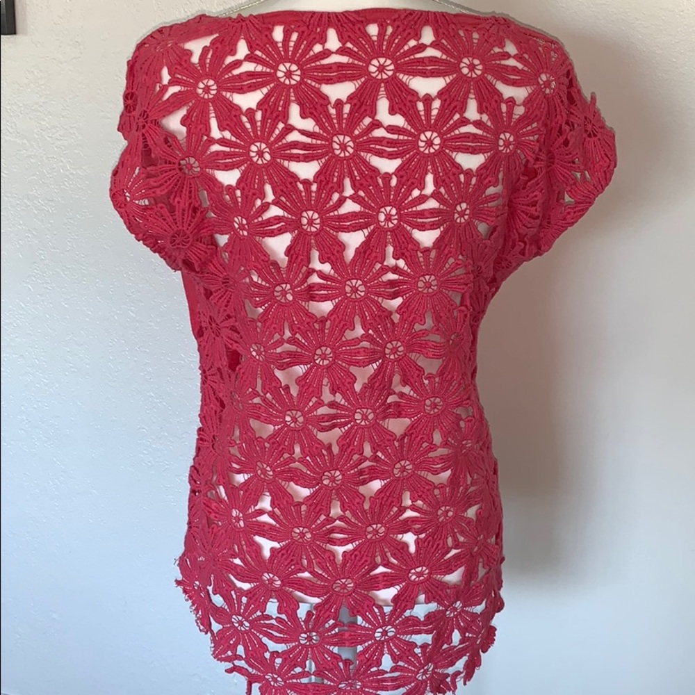 Scoop neck top